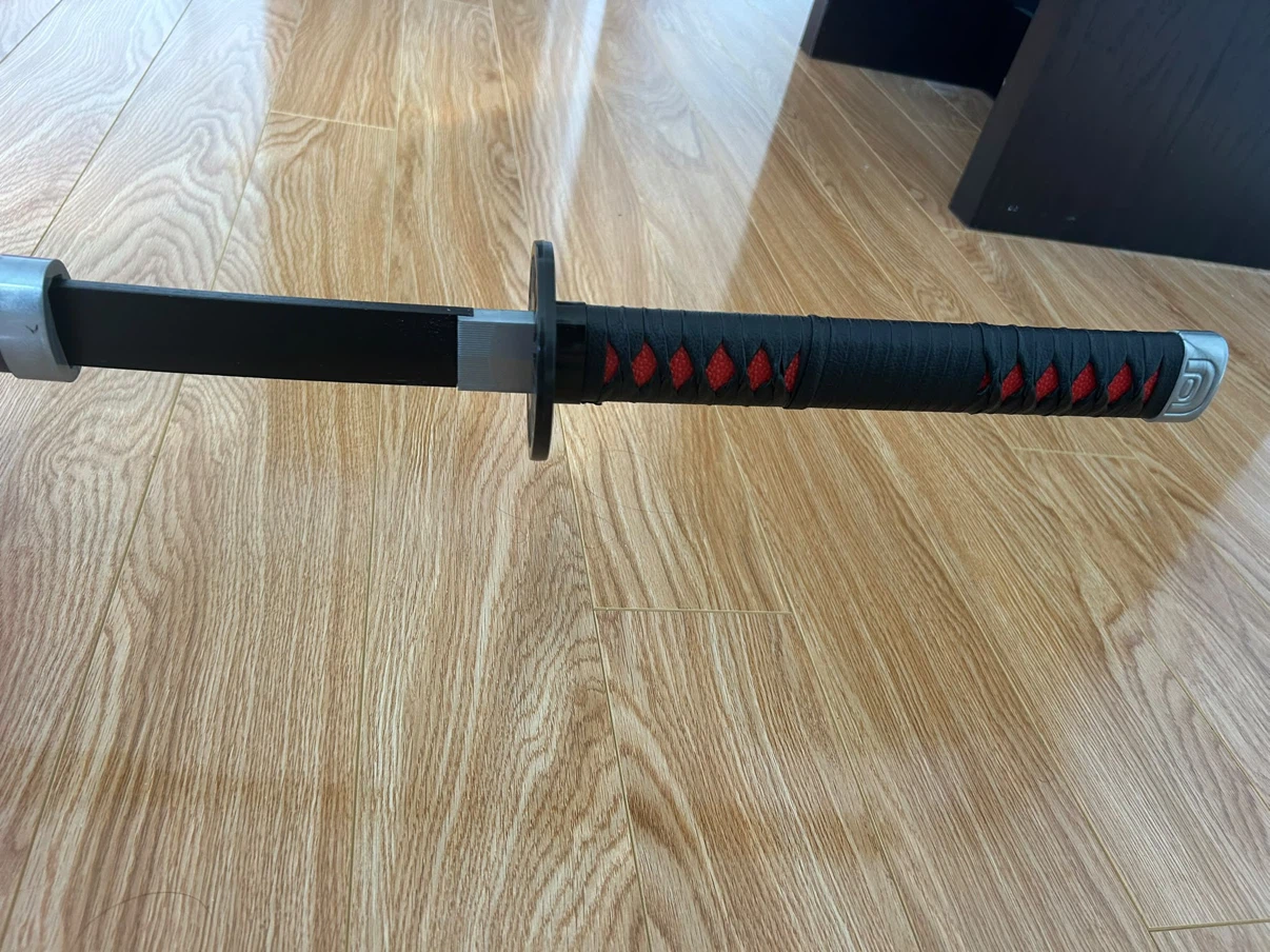 Demon Slayer Tanjiro Kamado Nichirin Katana Replica - photo 3