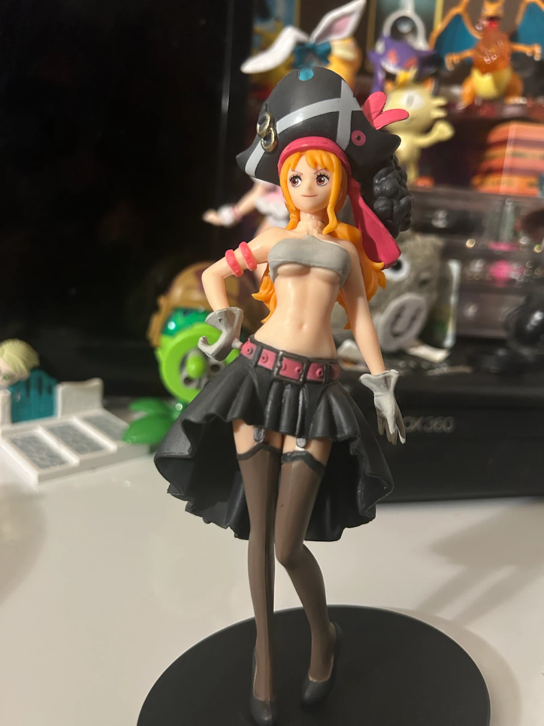 One peice figures - photo 3