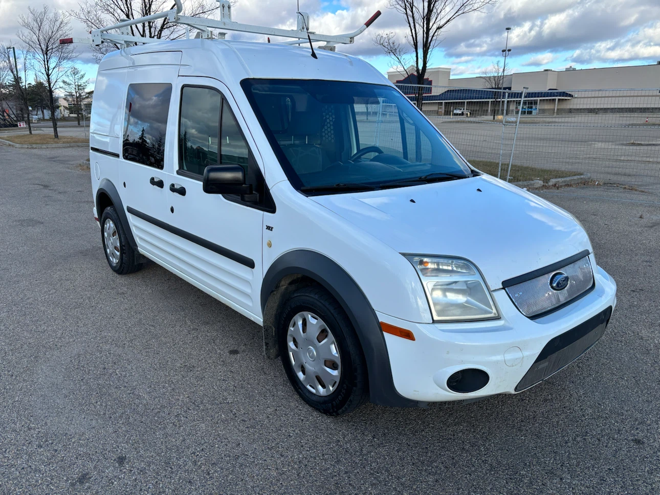 Ford Transit Connect XLT Cargo Van 2011 - photo 3