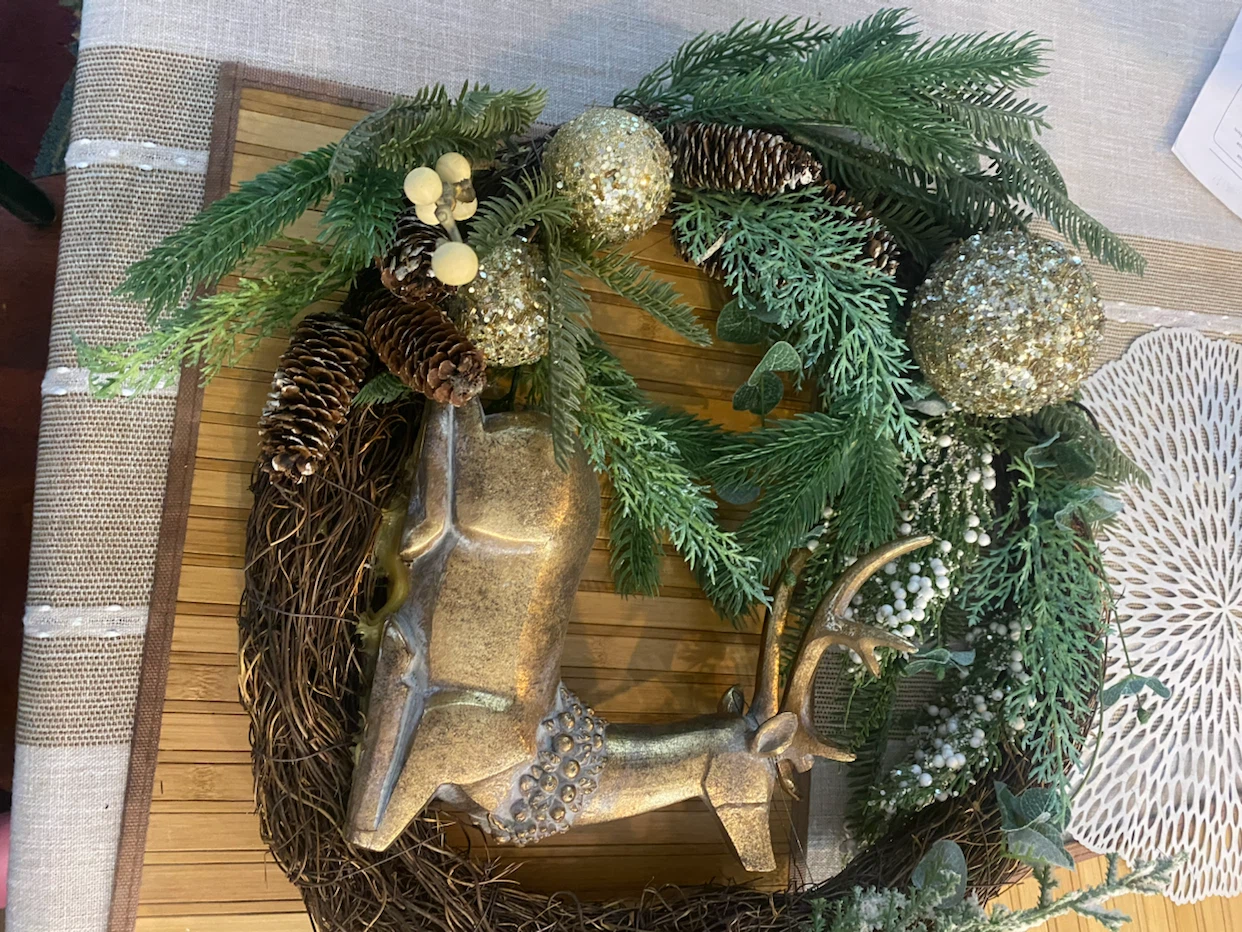 Rustic Gold Reindeer Christmas Wreath 19 x 19 - photo 3
