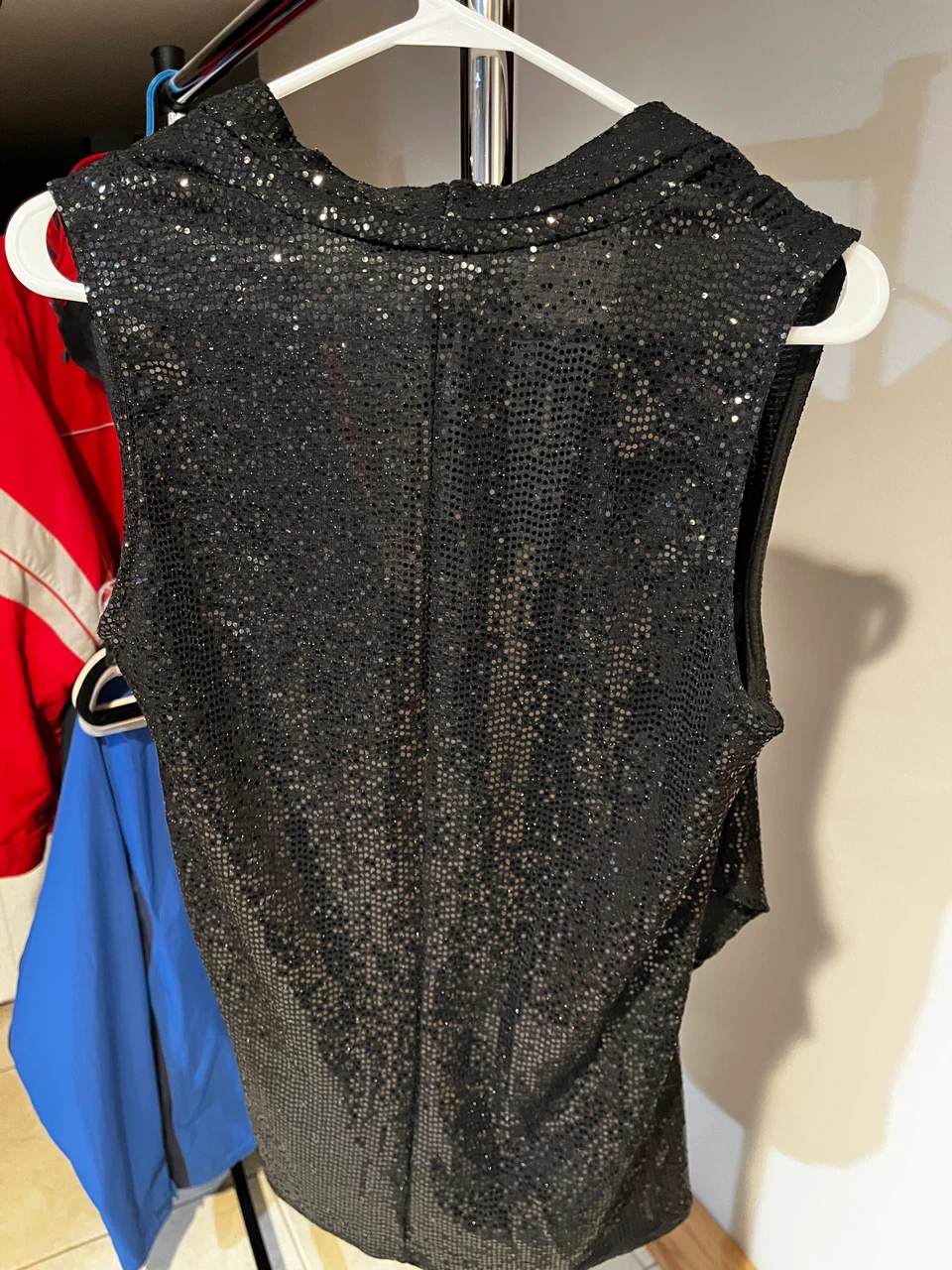MSK Black Sequin Sleeveless Top Size M - photo 4