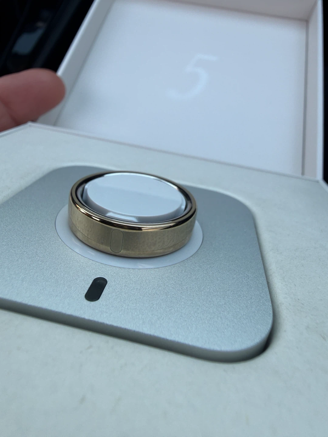 OURA RING 5 GOLD IN A SIZE 10 **NEW**OPEN BOX - photo 3