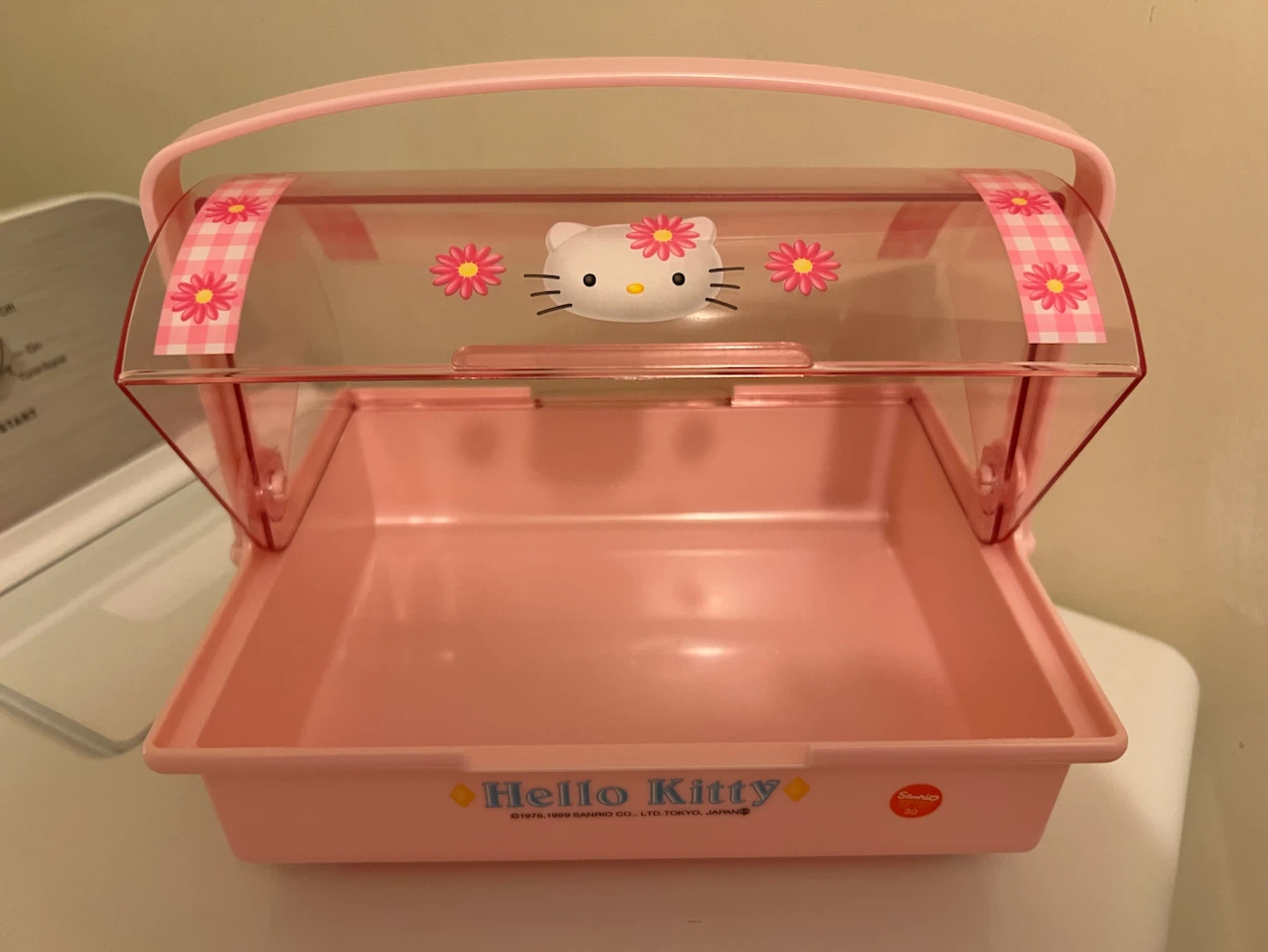 Vintage Hello Kitty Food Case - photo 2