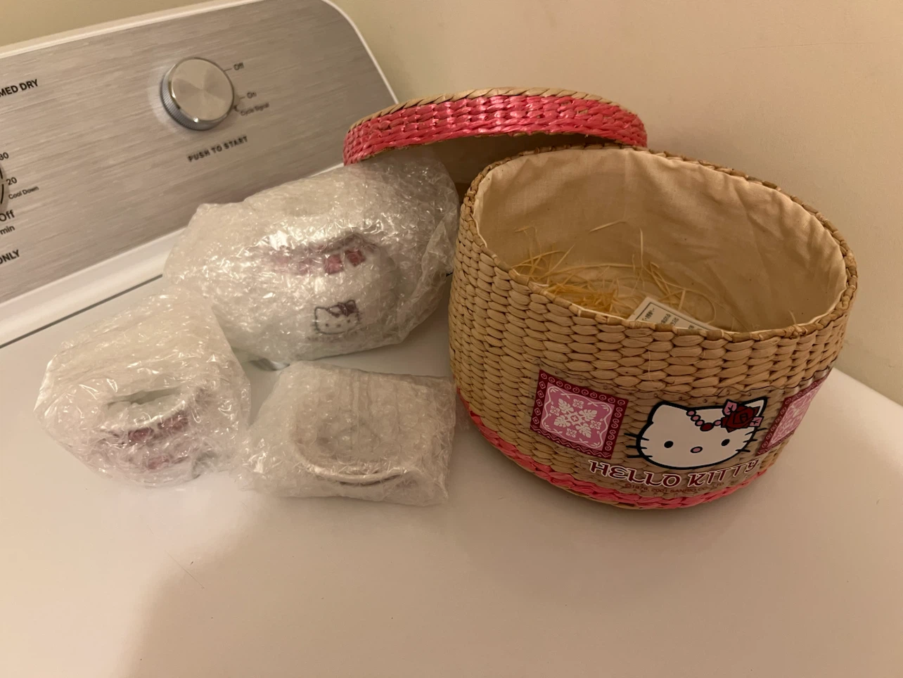 Hello Kitty Tea Pot Set in Woven Basket