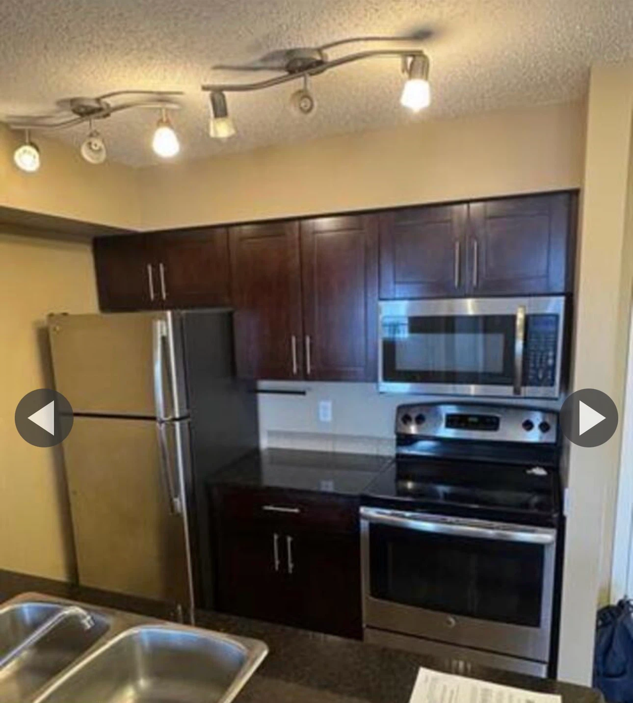 Apartment for Rent - photo 2