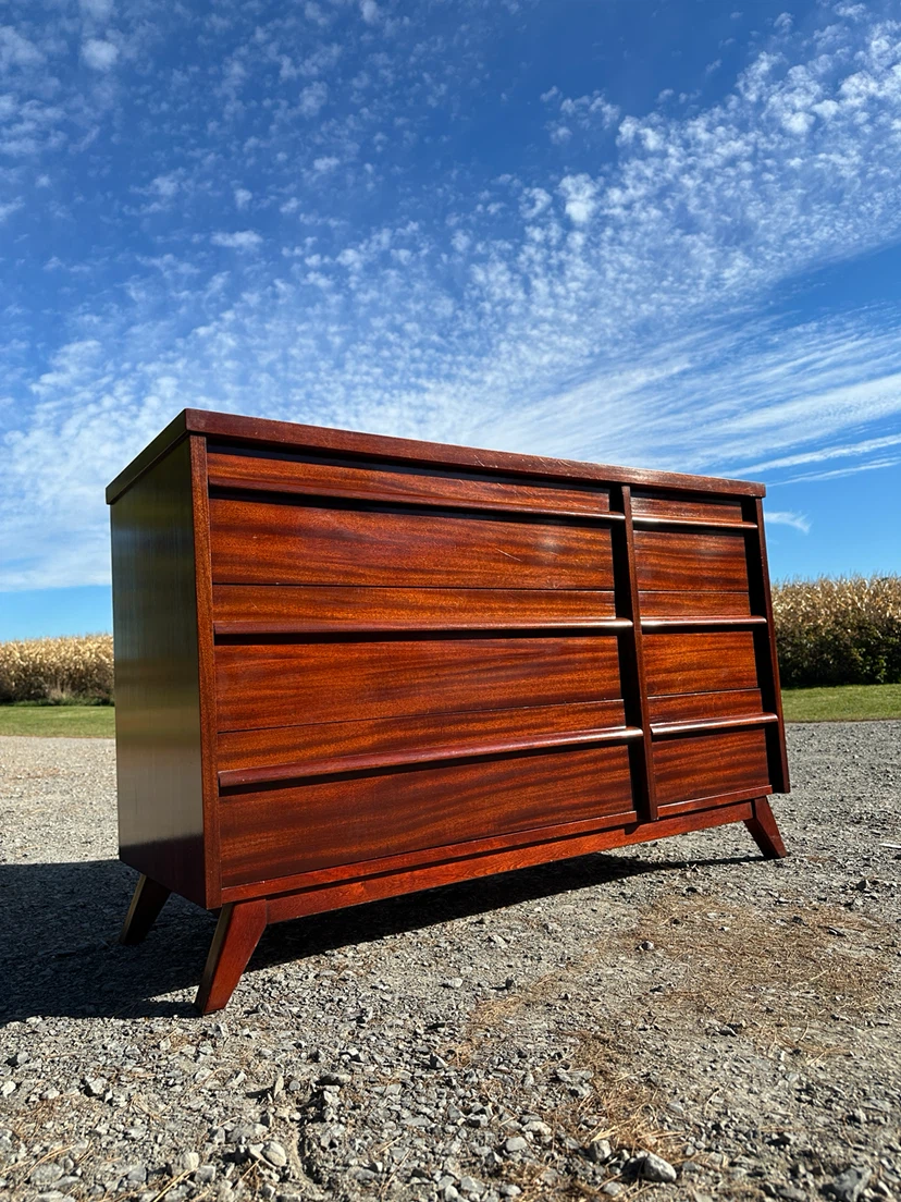 Vintage MCM Gibbard Mahogany Dresser (CAN DELIVER) - photo 4