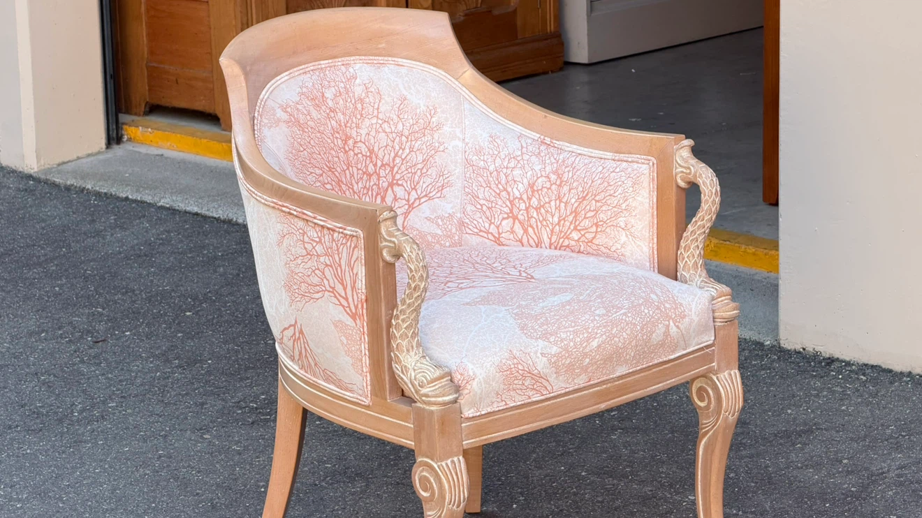 Vintage Accent Chair with Coral Pattern