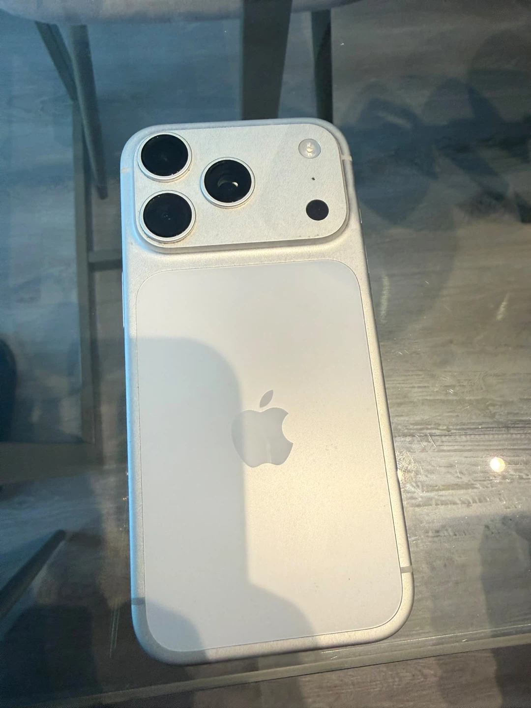 Apple iPhone 17 pro
