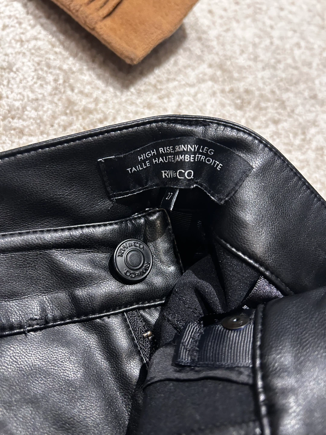 RW&CO Black Faux Leather Pants - photo 2