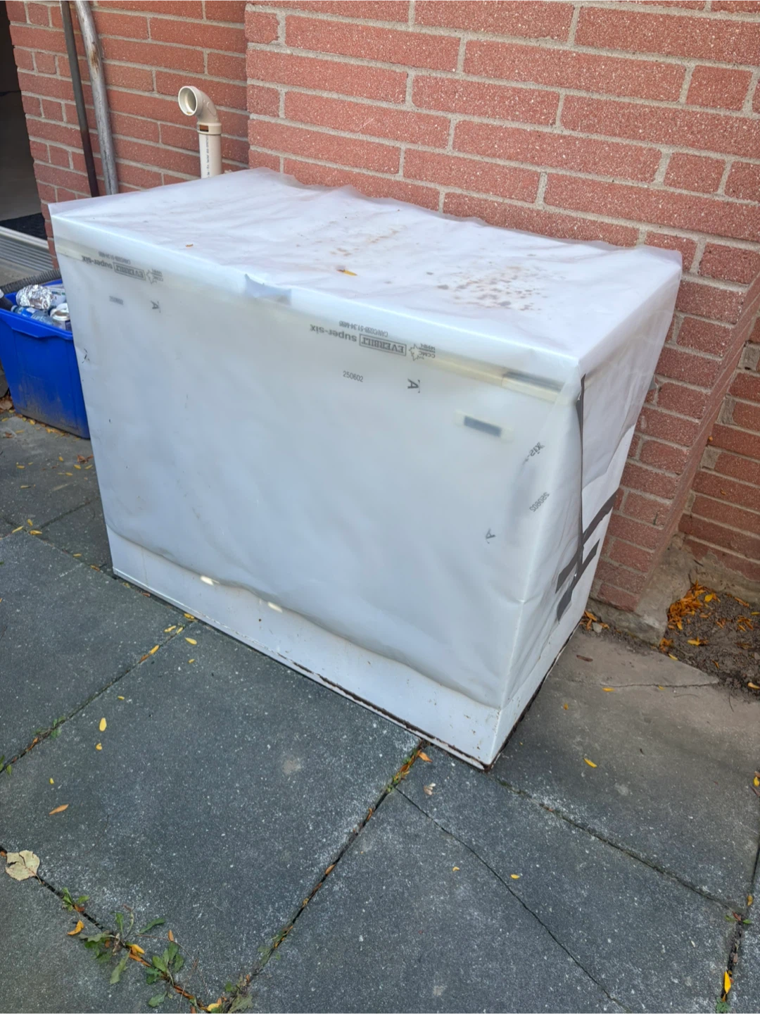 White Chest Freezer