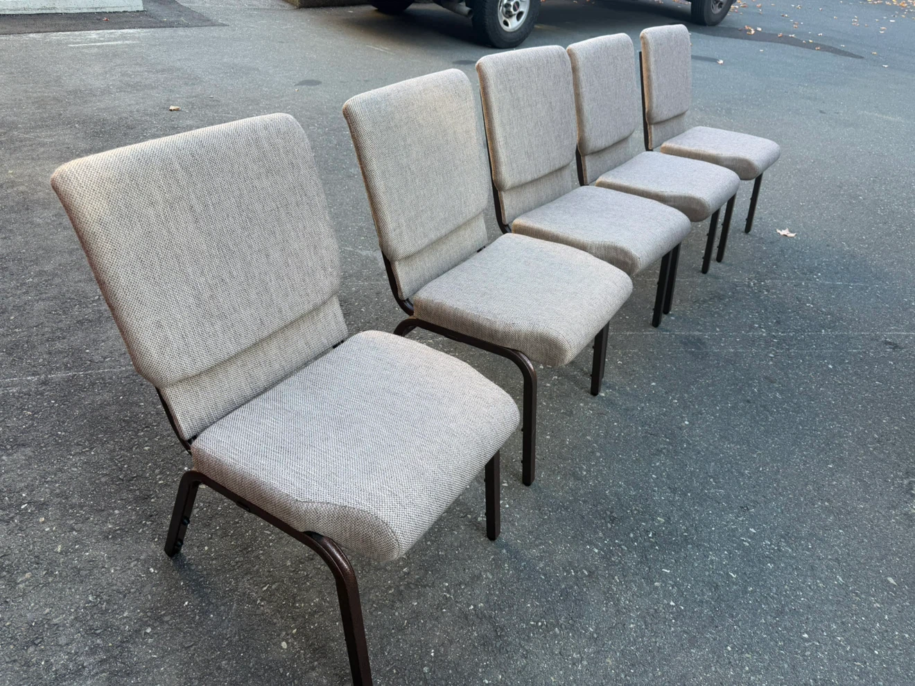 Set of 5 Upholstered dining like new