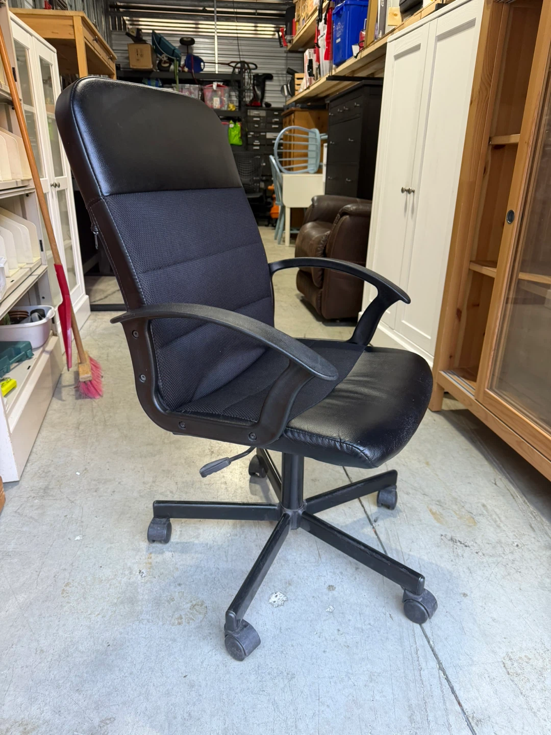 Black Office Chair