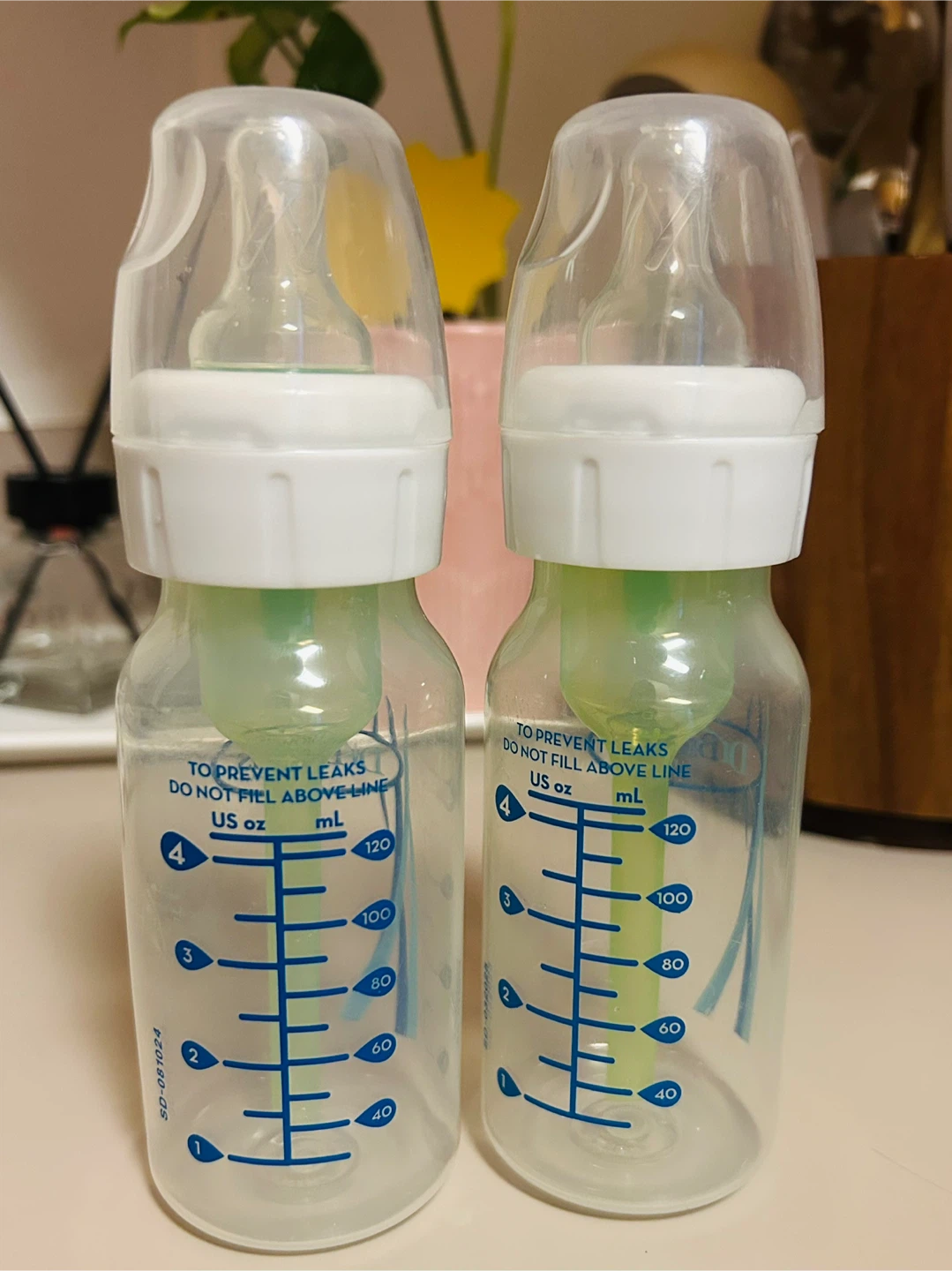 Two Dr. Brown's 4oz Baby Bottles - photo 3