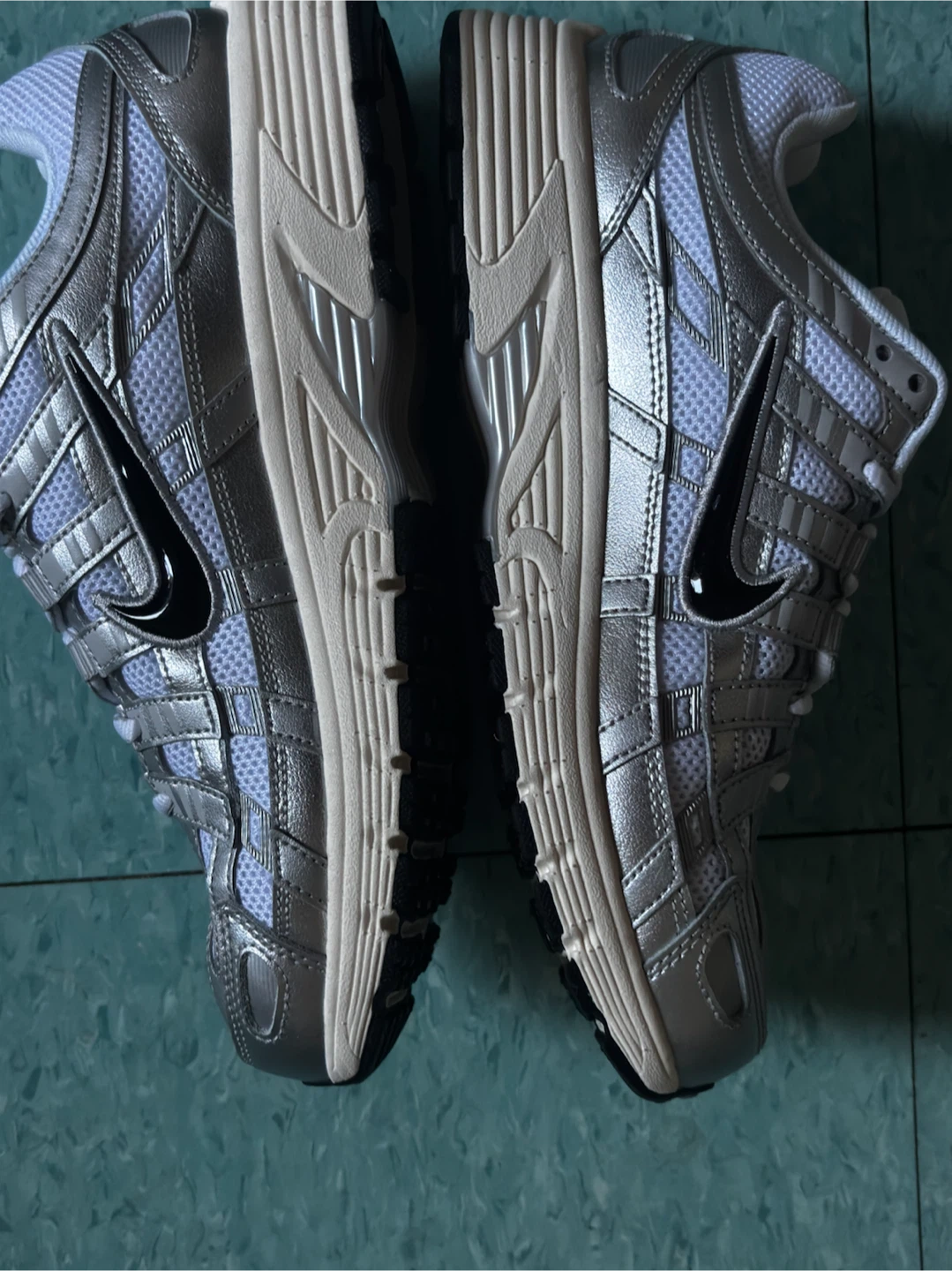Nike Silver and White Running Shoes