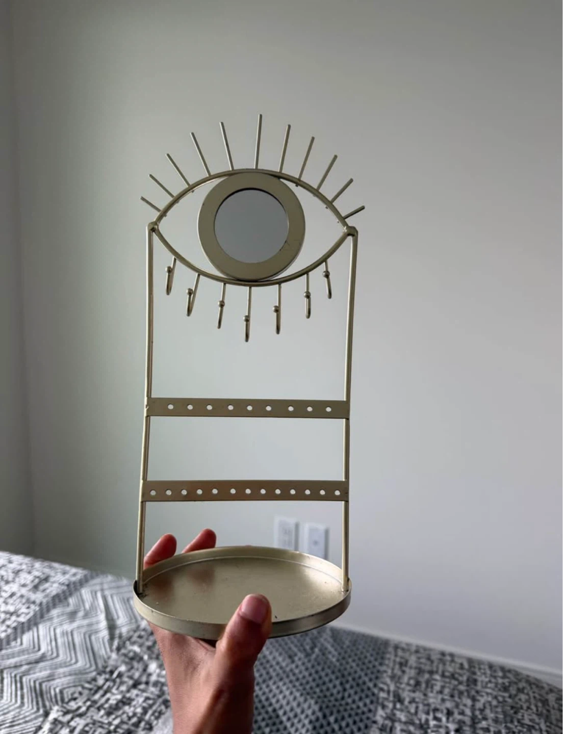 Gold Tone Eye Design Jewelry Stand