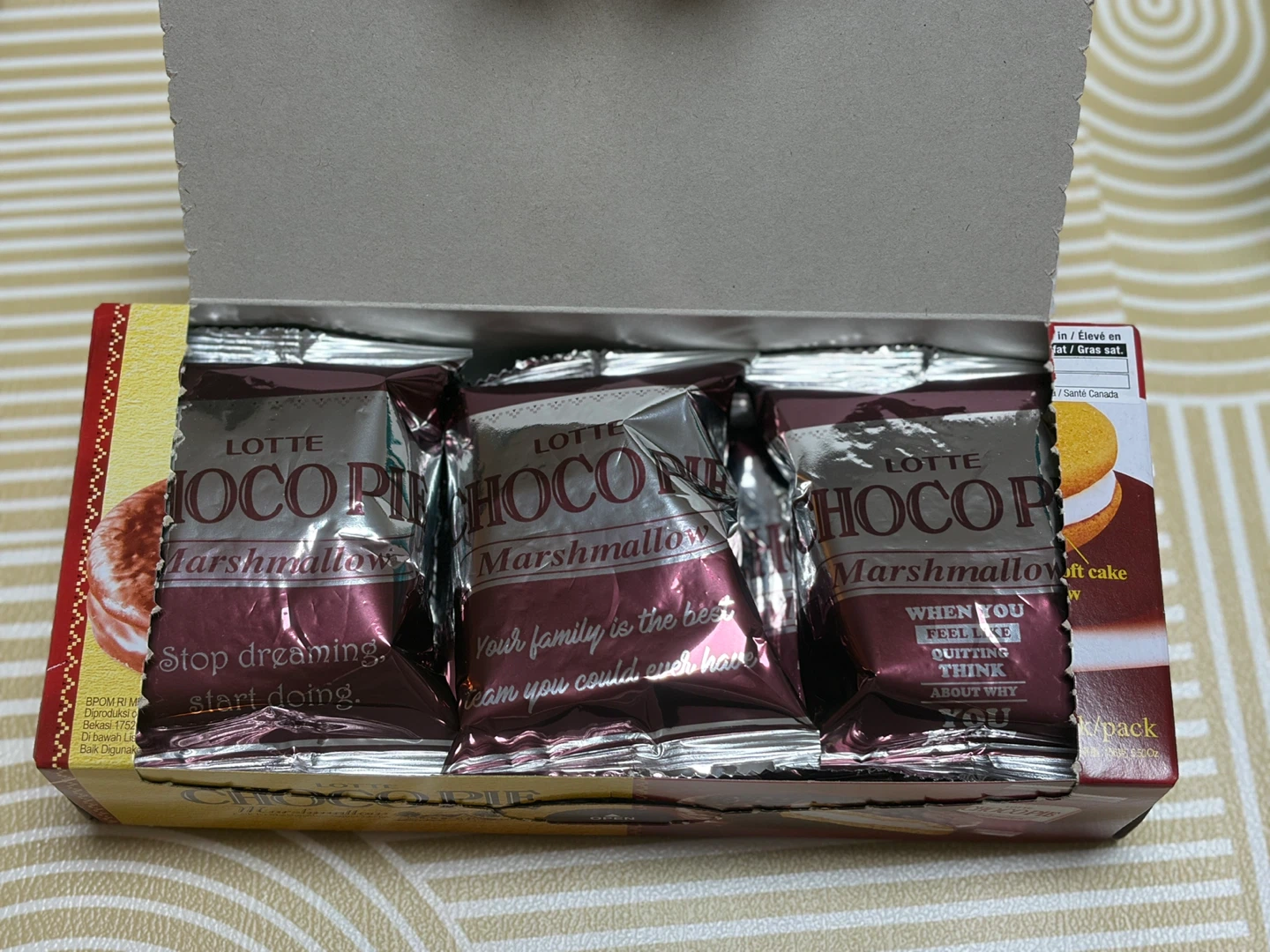 LOTTE Choco Pie Marshmallow Chocolate Cake – 6 Pack (156g) - photo 3