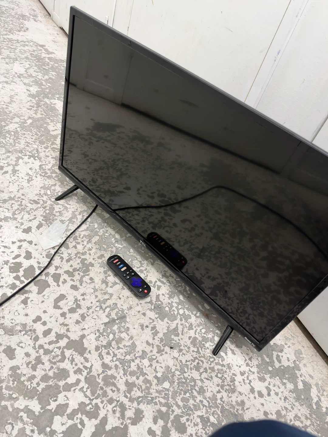 TCL 32-inch Roku TV
