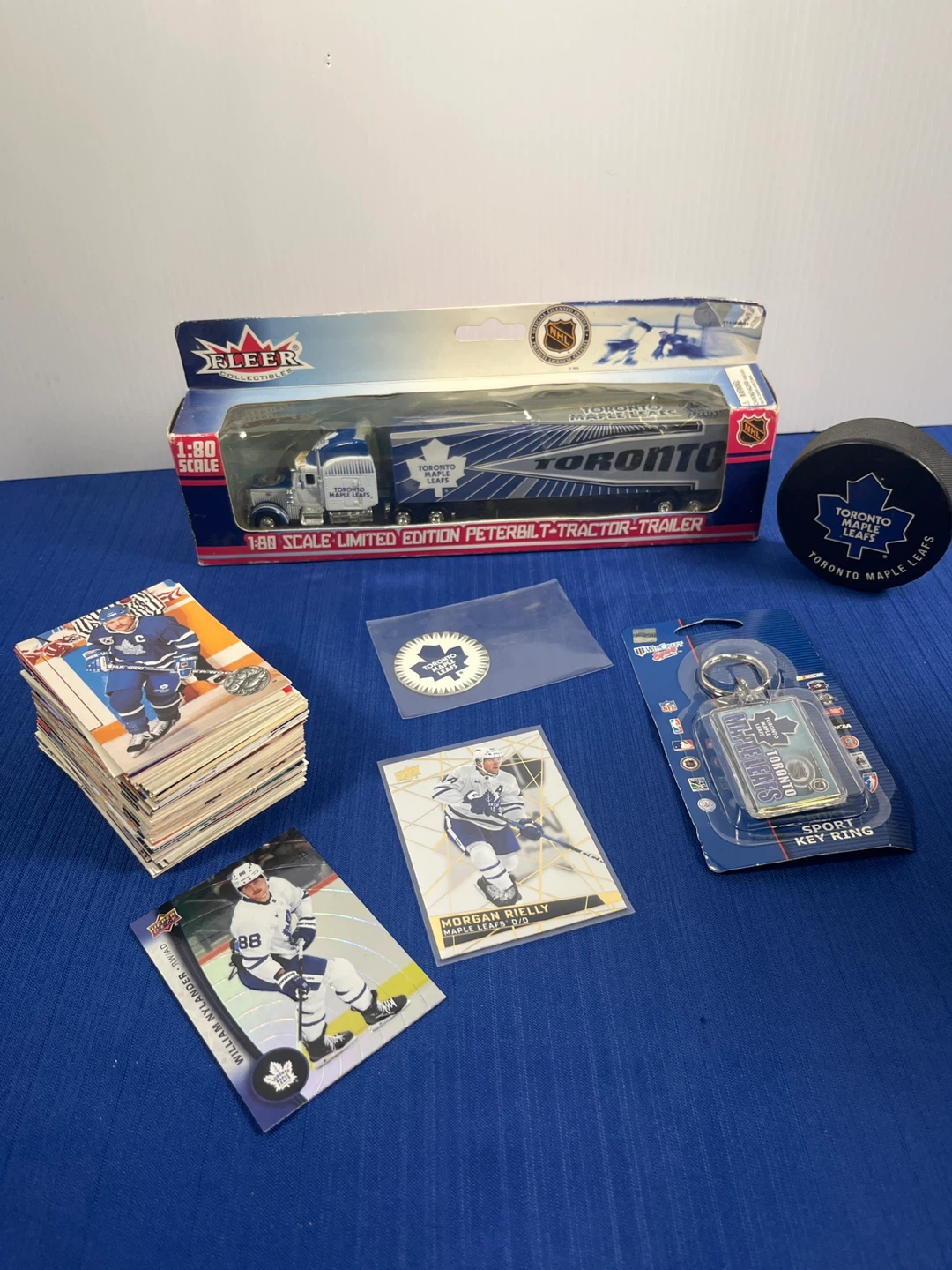 Toronto Maple Leafs Collector Bundle 🏒🚘