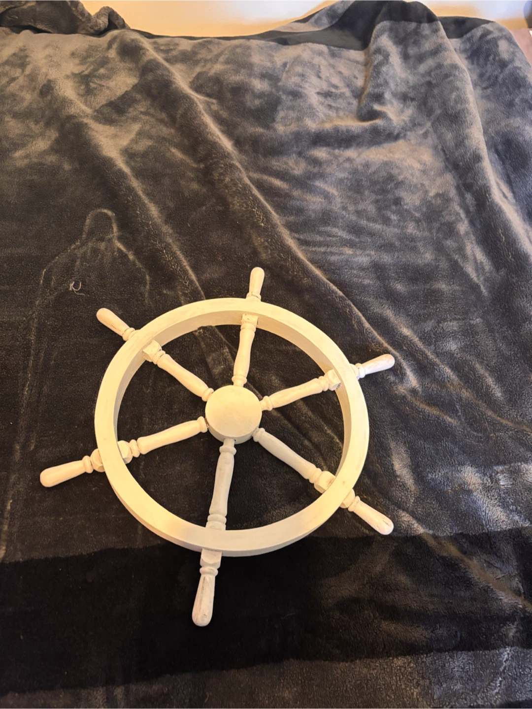 White Wooden Nautical Ship Wheel Decor