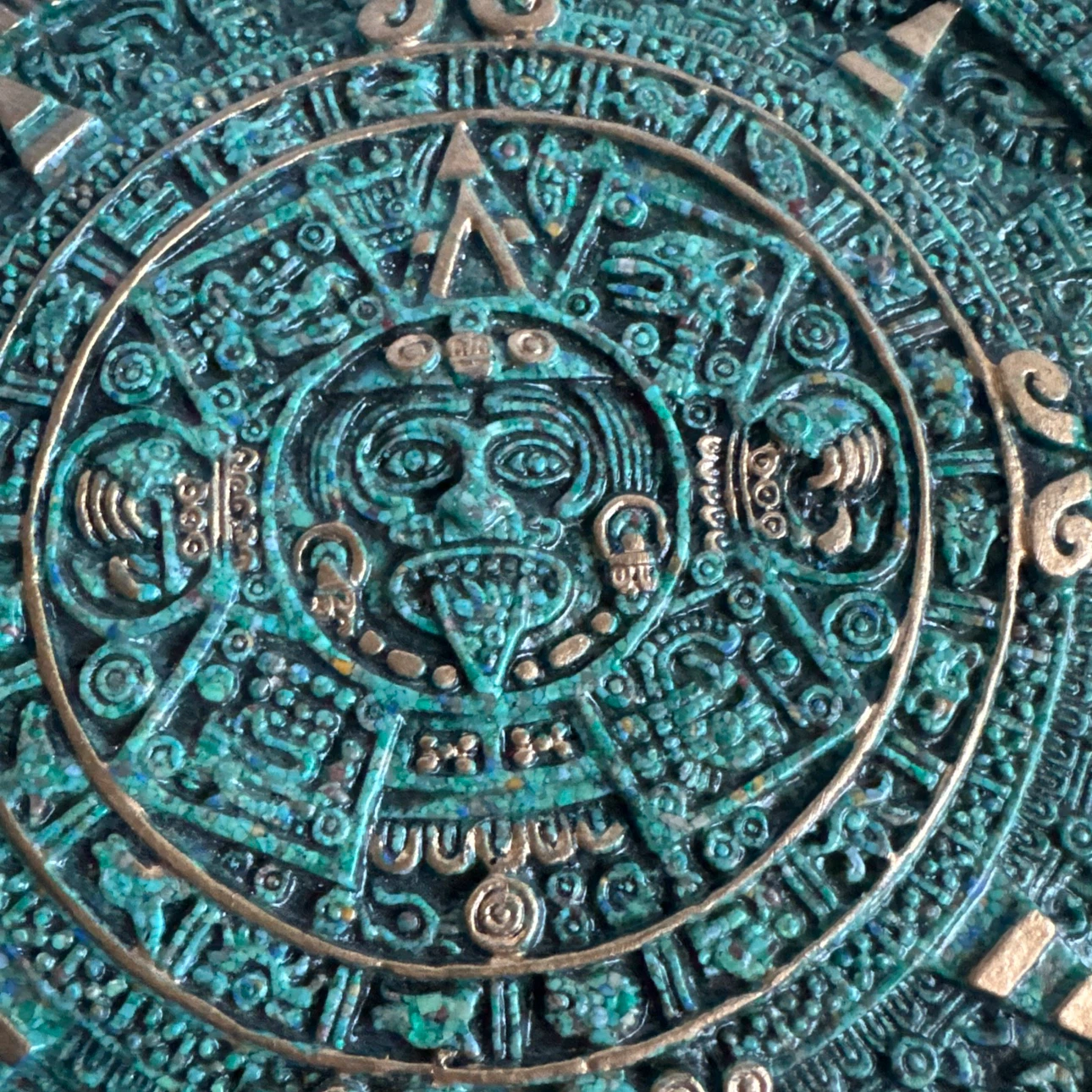 Aztec Calendar Sun God Art Faux Stone Gold Green Wall Plaque 10" - photo 2