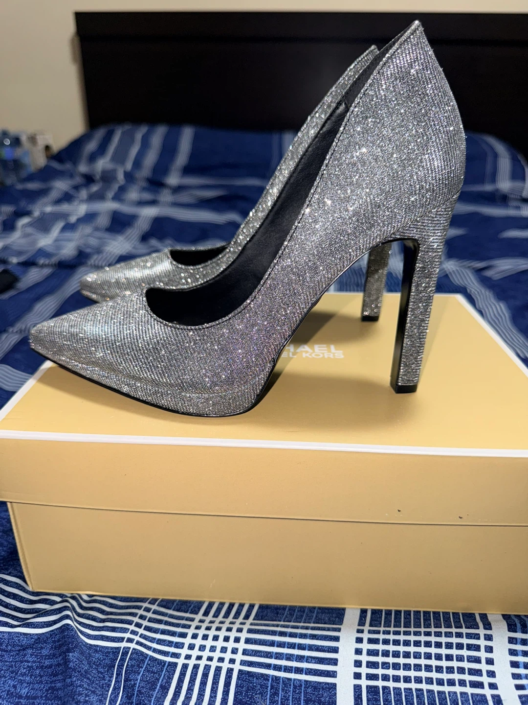 Michael Kors Brielle Glitter Pumps - photo 2