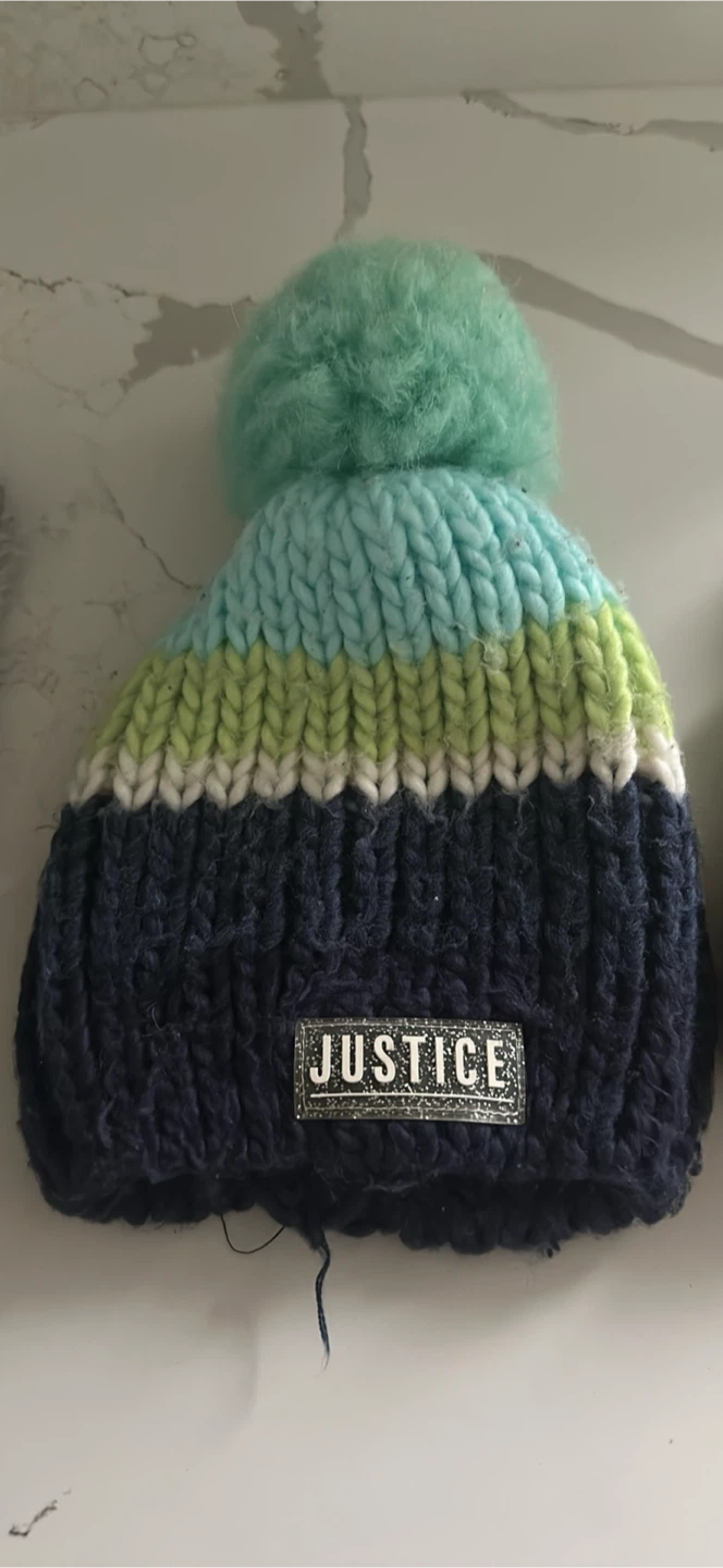 Set of 4 Girl's Pom-Pom Beanies - photo 4
