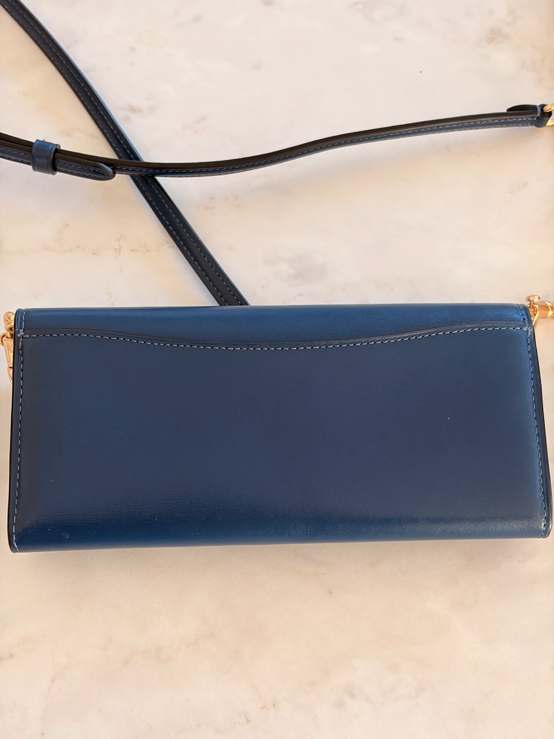 Mint unused women’s Coach clutch - photo 2