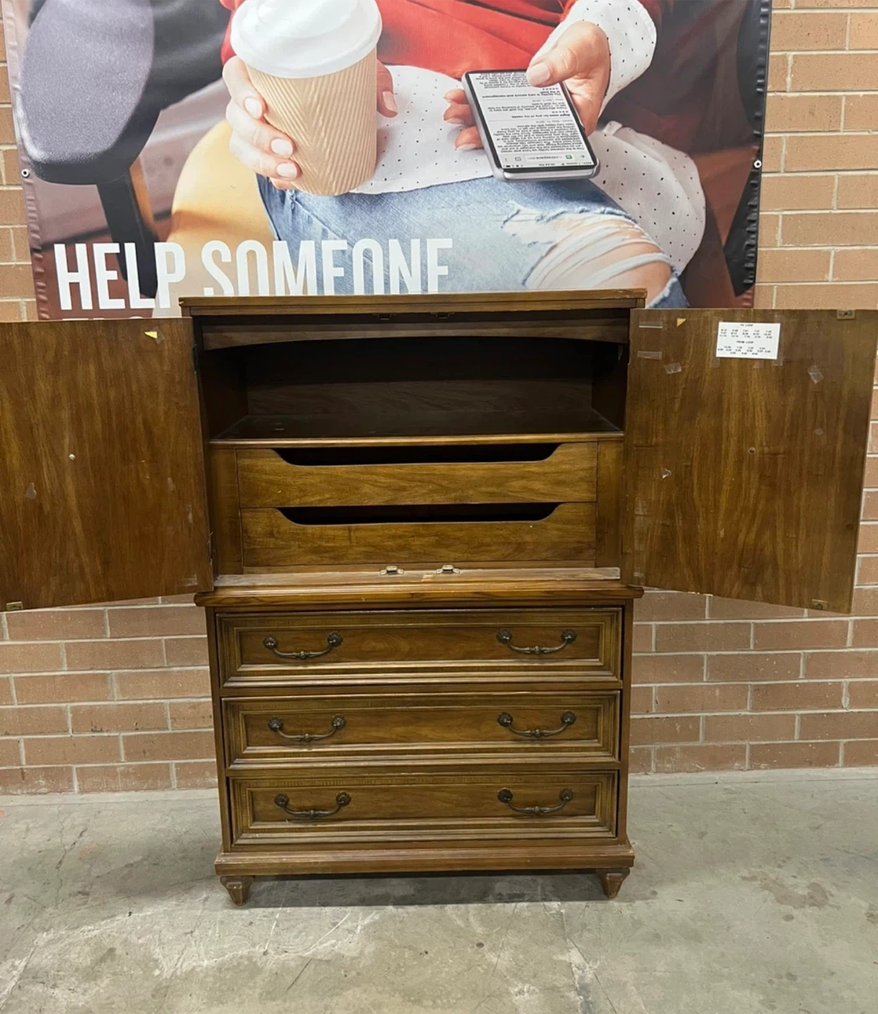 Vintage Wooden Dresser with Cabinet - photo 3