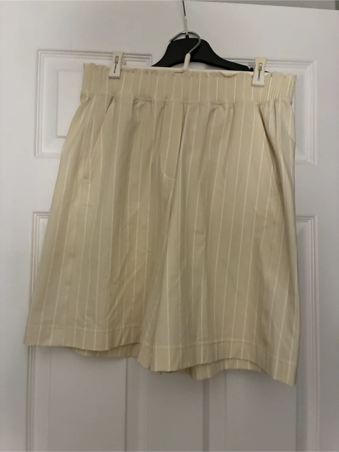 Lululemon Ladies Shorts - photo 2