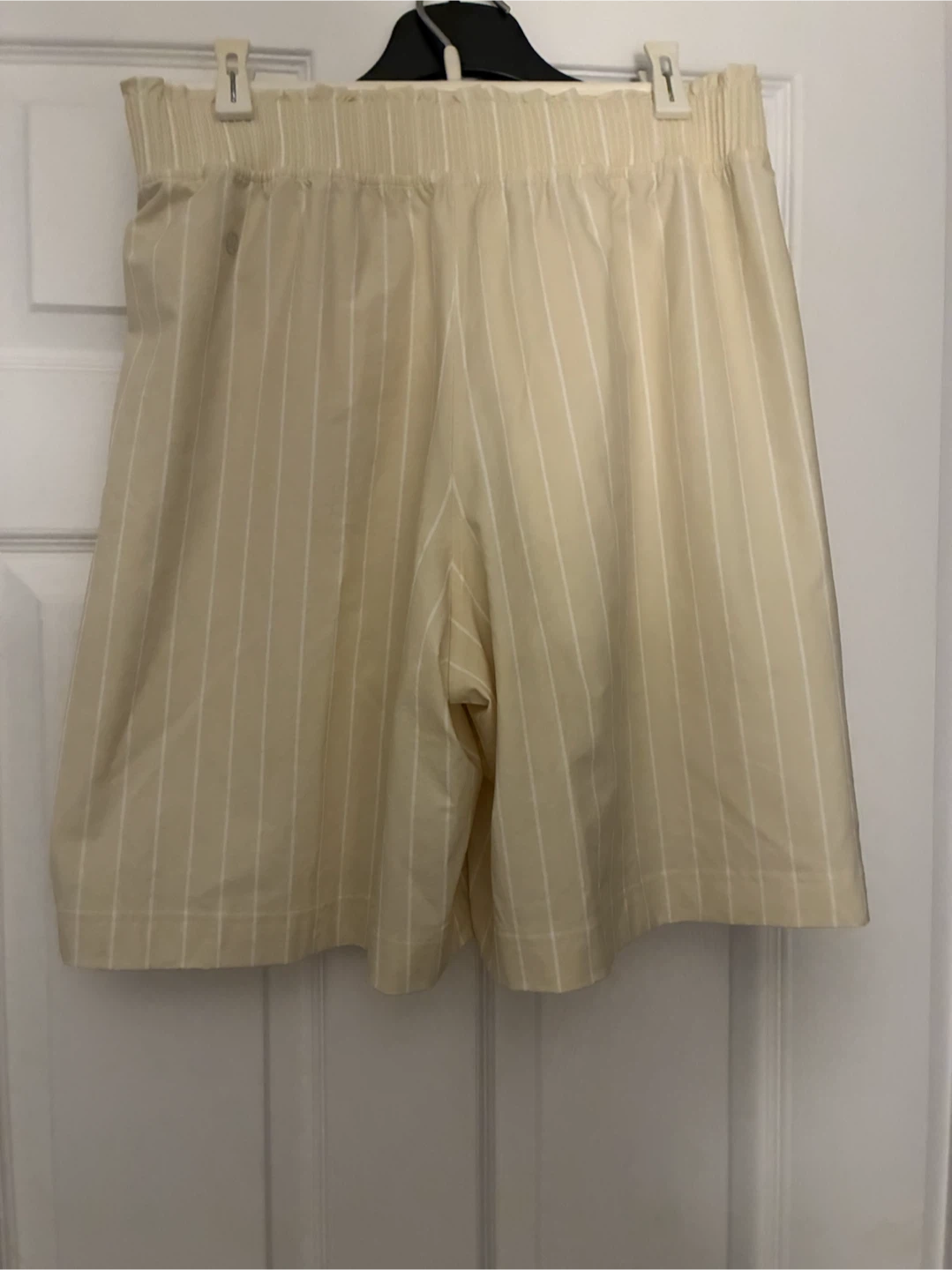 Lululemon Ladies Shorts - photo 3