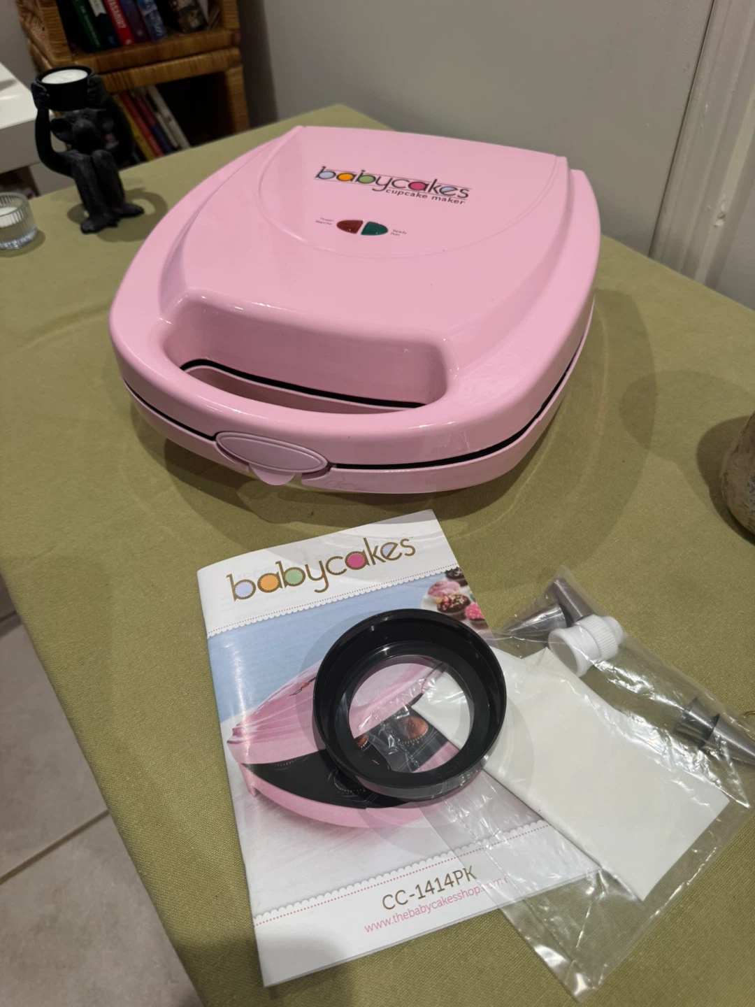 Pink Babycakes Cupcake Maker – Mini Cupcake Machine 🧁 - photo 2