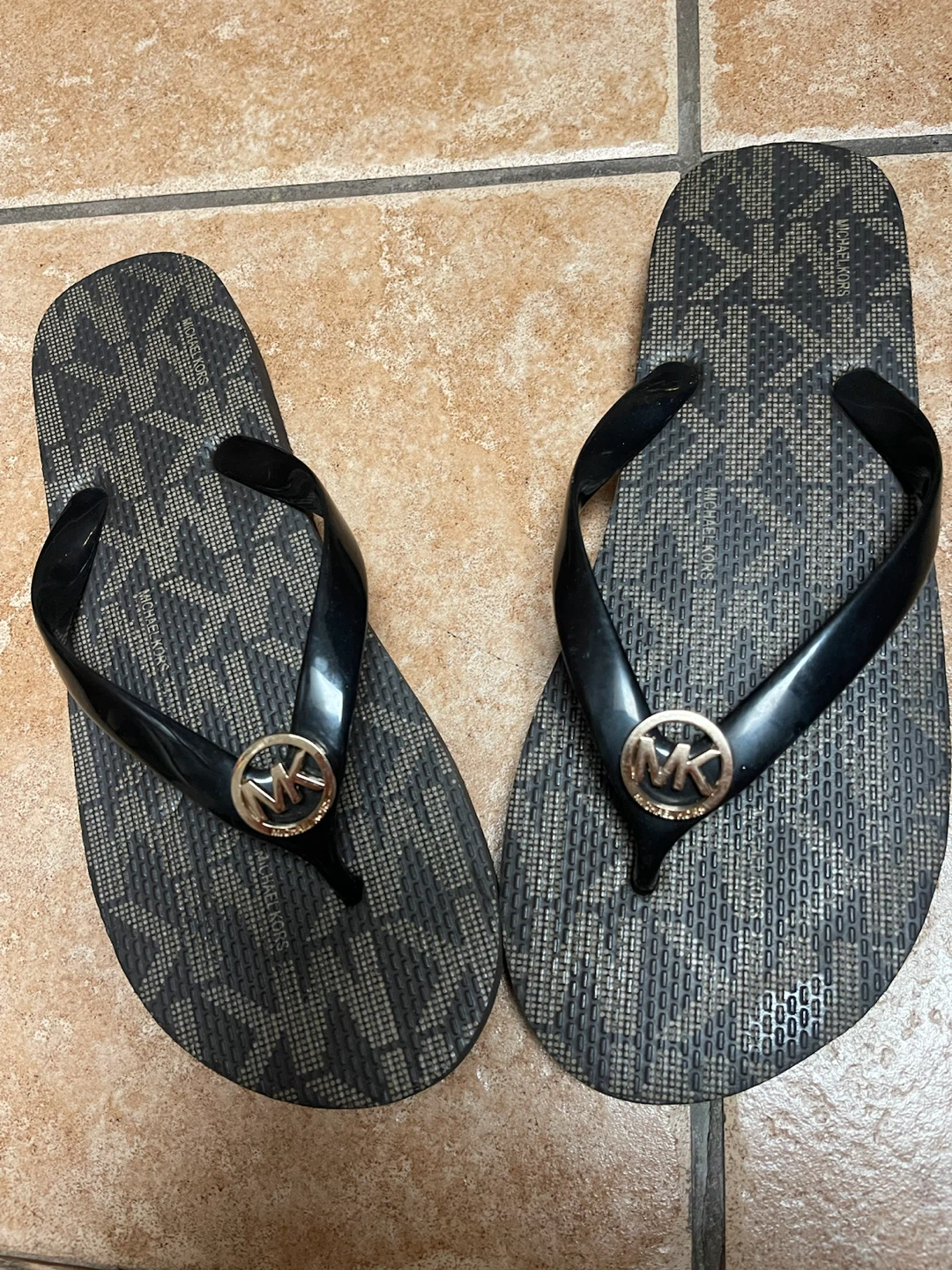 Michael Kors Flip-Flops - photo 3