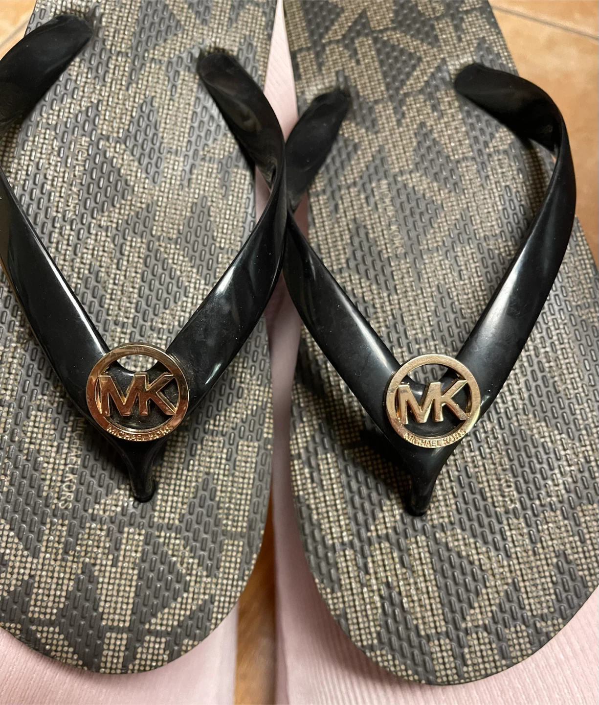 Michael Kors Flip-Flops - photo 4