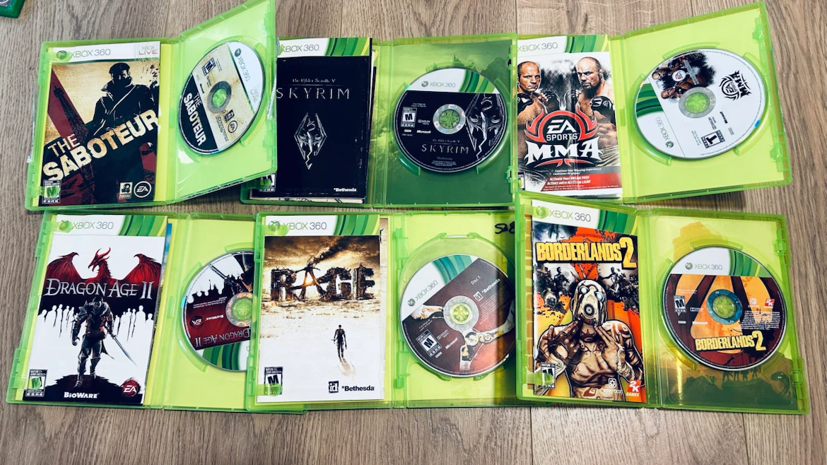 Xbox 360 Games Bundle – The Saboteur, Skyrim, RAGE, Borderlands - photo 3