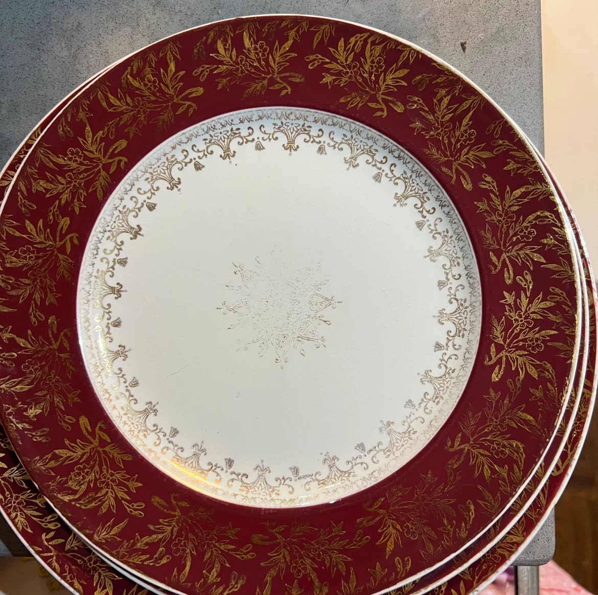Set of 3 Vintage Red and Gold Ceramic Plates - photo 2