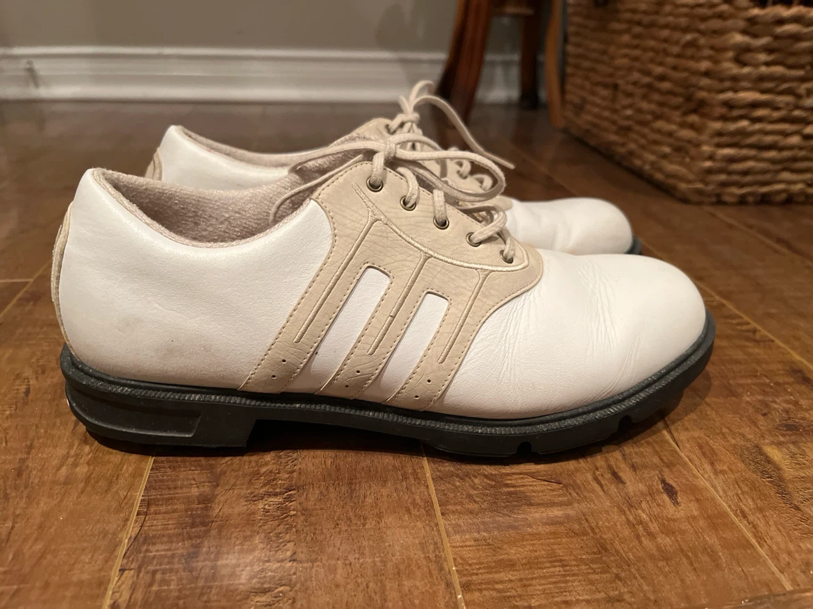 Women’s Adidas White and Beige Leather Golf Shoes size 7