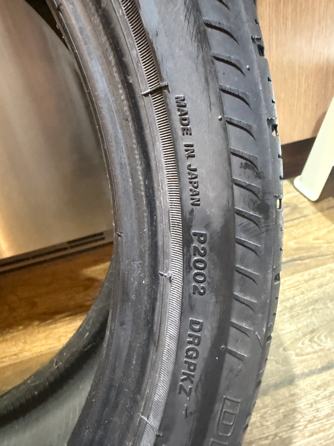 Bridgestone DriveGuard Plus 225/40R18 Tire RFT - photo 3