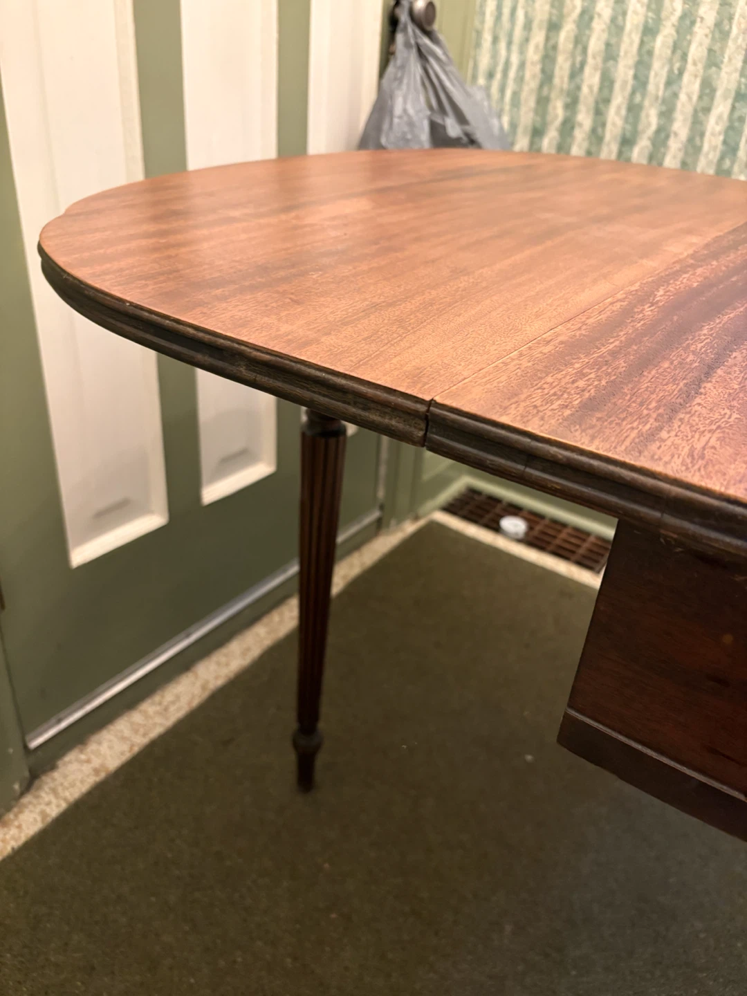 Vintage Mahogany Drop Leaf Table - photo 4