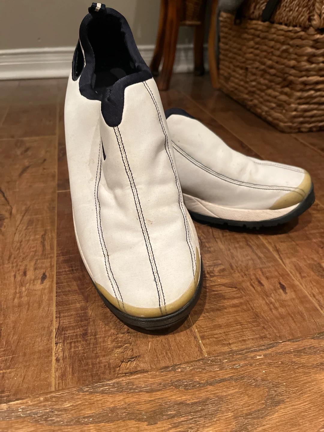 Nike Slip-On Golf Shoes women’s size 7 - photo 2