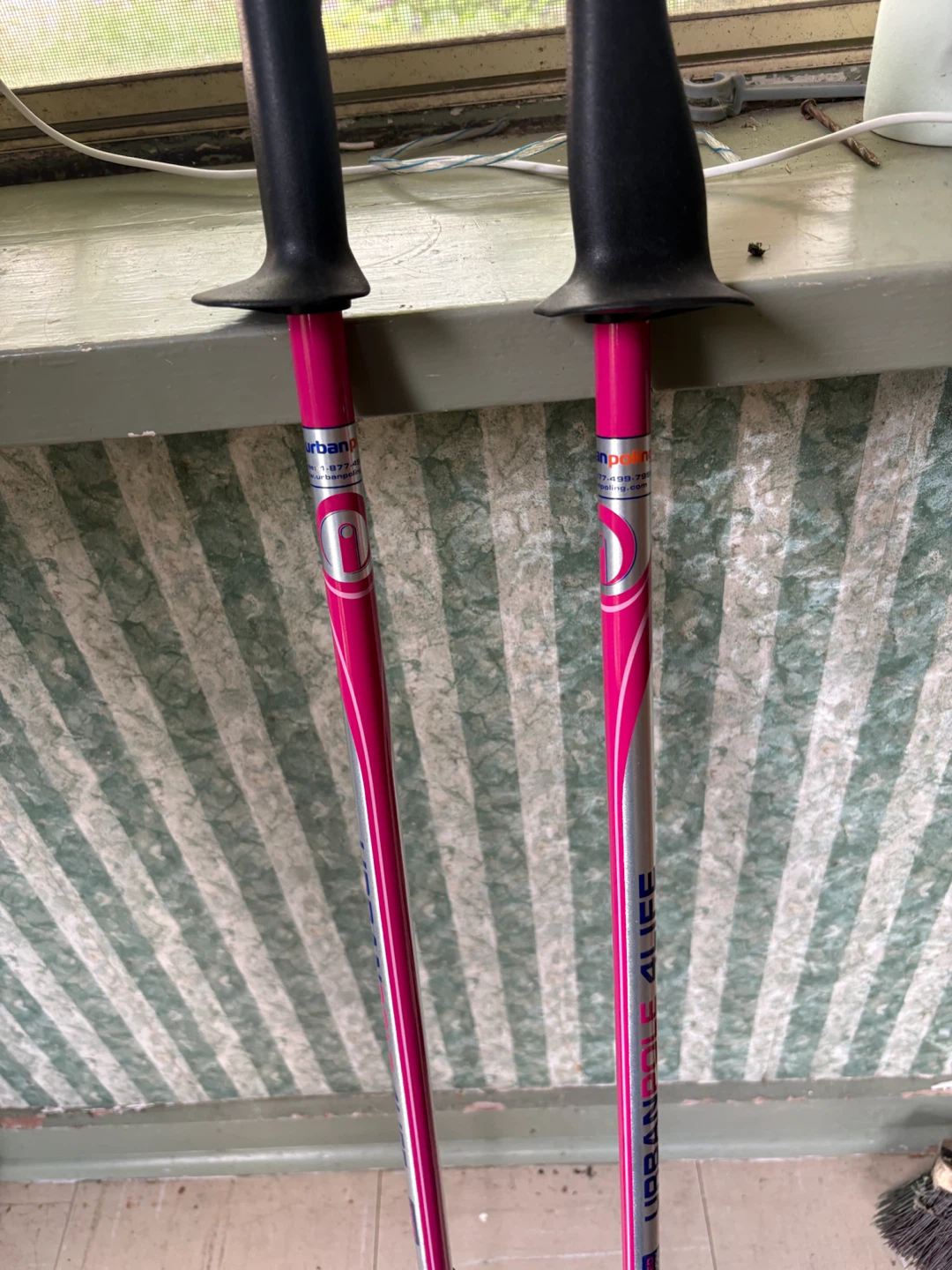 Urban Poling 4Life Walking Poles - Pink