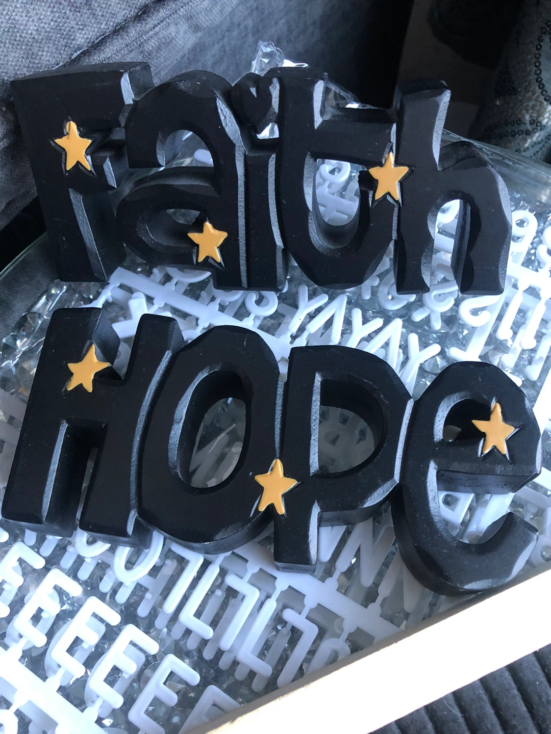 Felt letter board with decorative word signs - photo 4