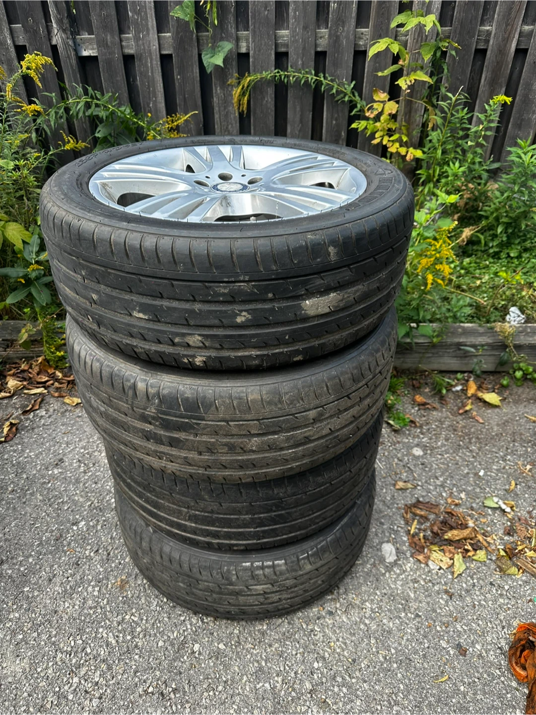🚘 MERCEDES-BENZ GLK ORIGINAL RIMS & ALL-SEASON TIRES - photo 2