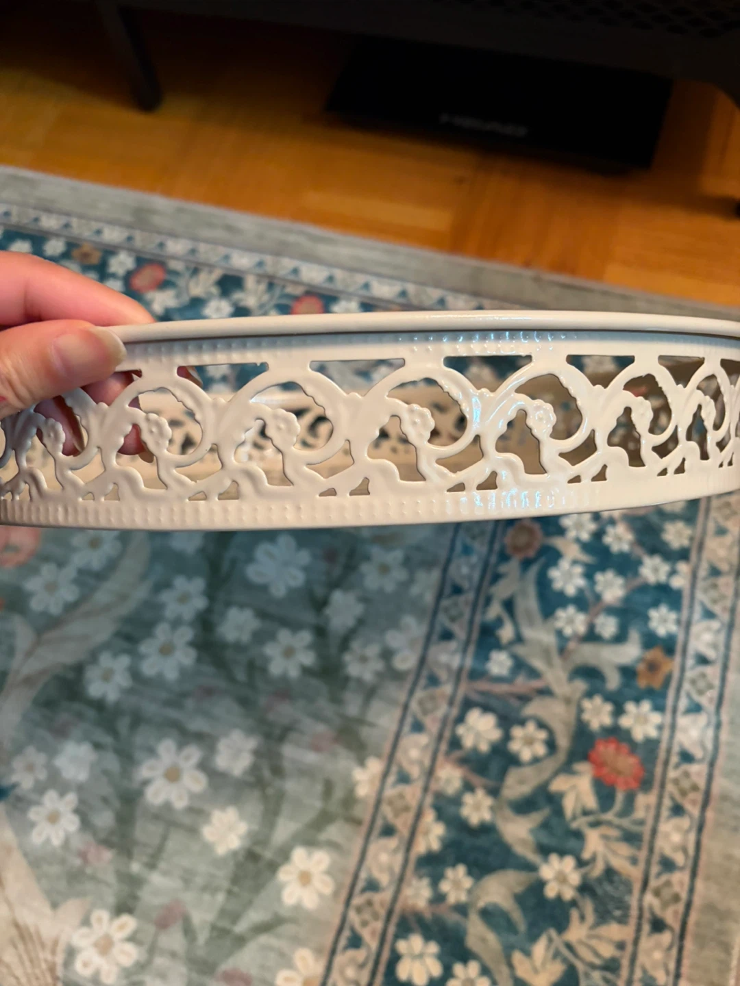 Round metal tray - 13in - photo 2