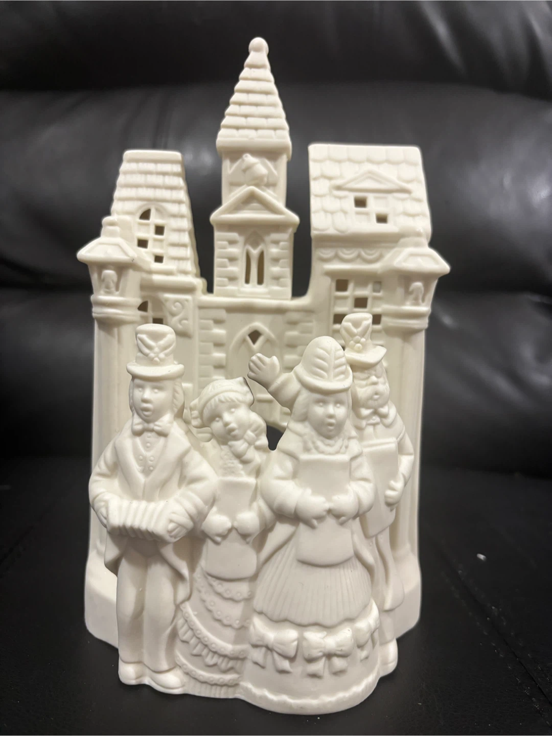 PartyLite Village Carolers Candle Holder