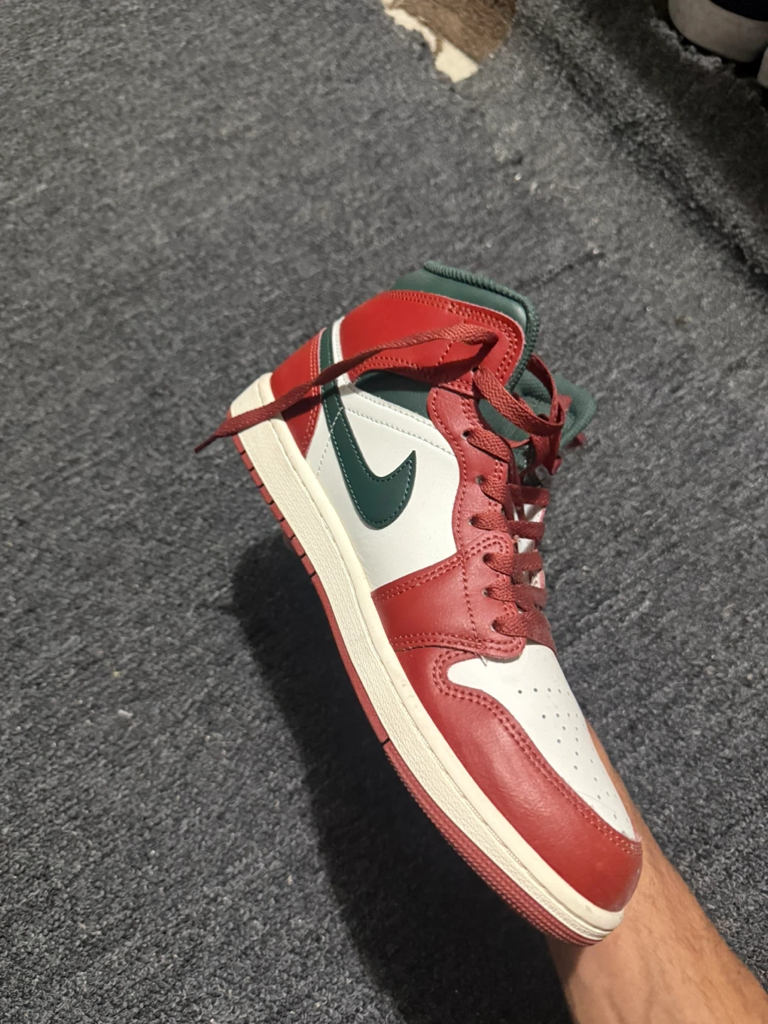 Nike Air Jordan 1 Mid Shoes only wear 2 times - photo 2