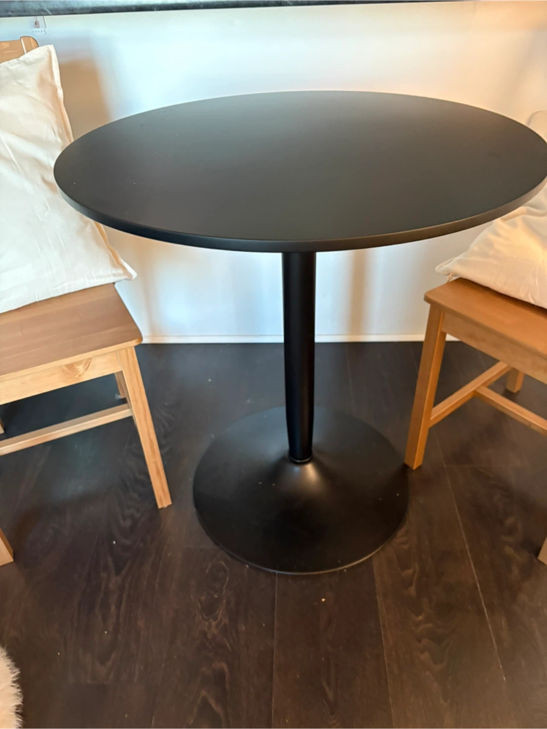 NEW 28" Round Bistro Table, Black - photo 3