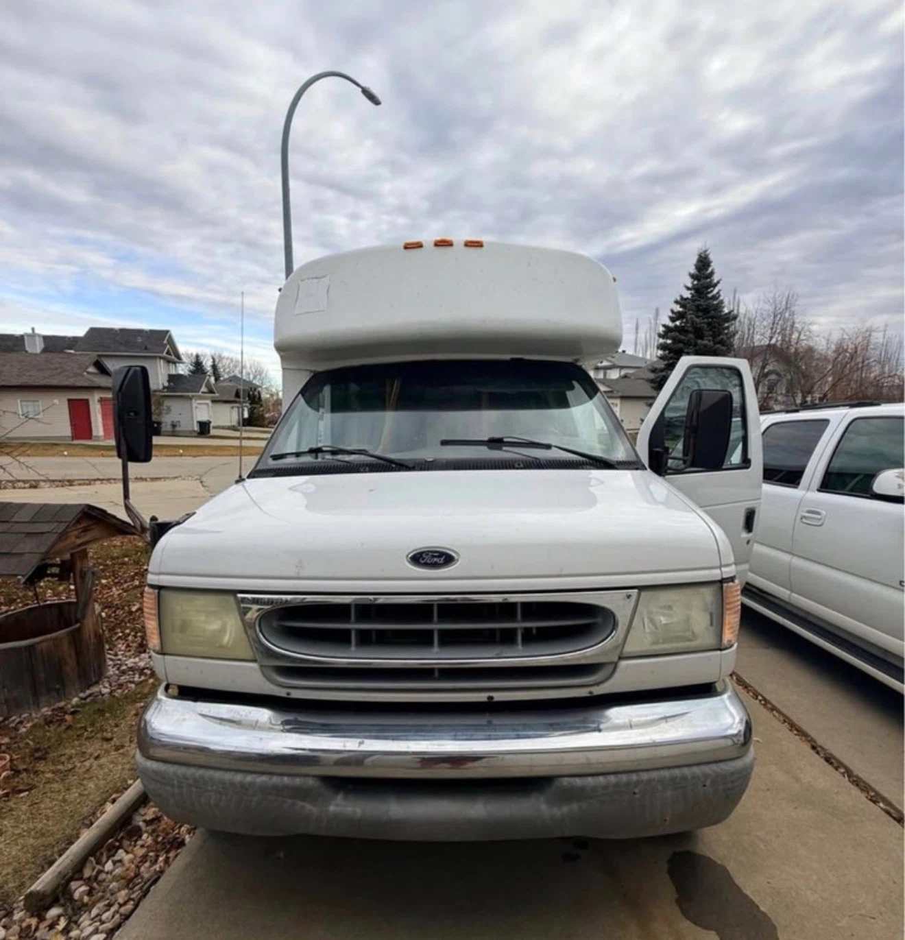 2004 FORD E-350 GIRARDIN WHEELCHAIR-ACCESSIBLE MINIBUS - photo 3