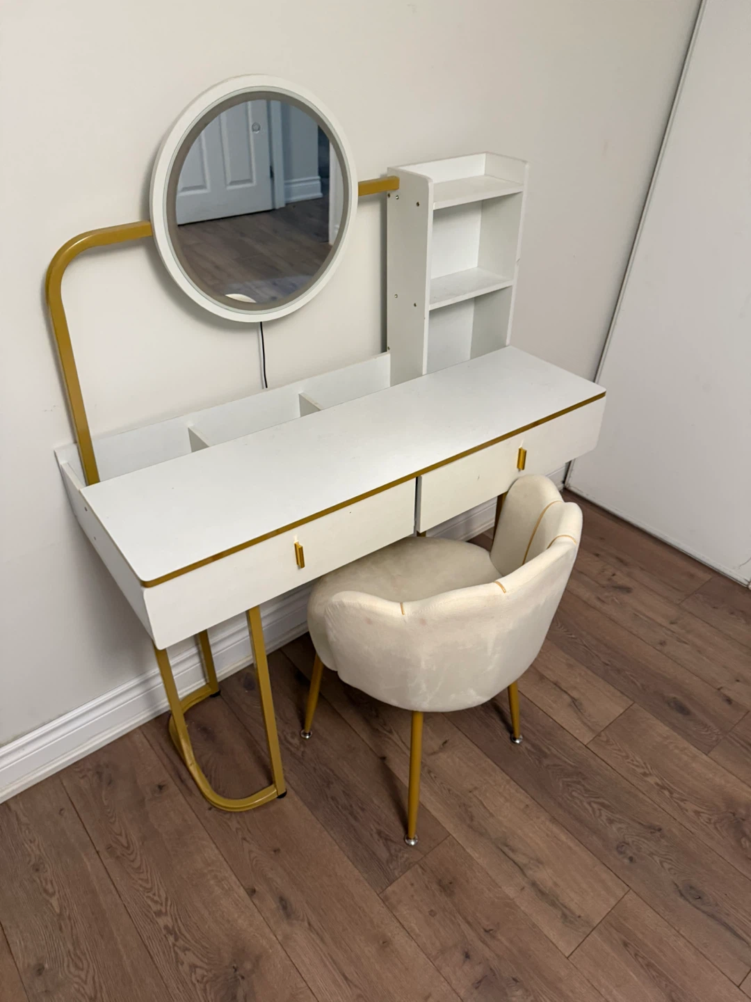 White and Gold Vanity Set with Lighted Mirror and Chair