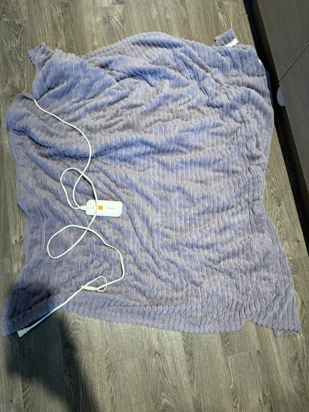 GOTCOZY Violet Ribbed Faux Fur Heated Throw Blanket