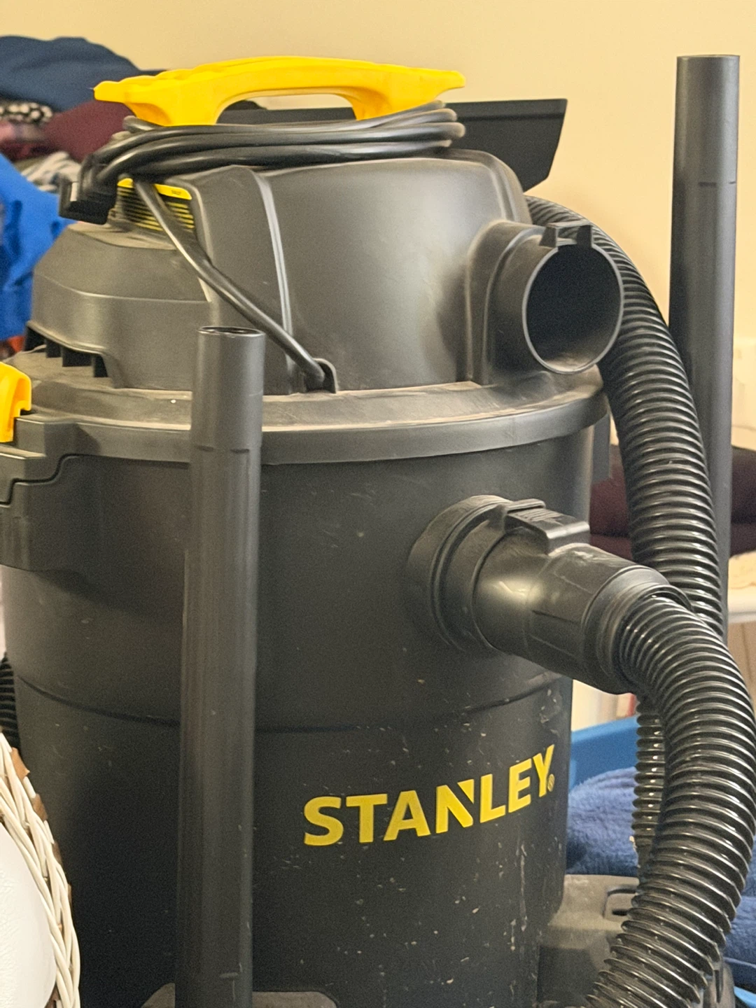 Stanley  Wet/Dry Vacuum, 6 Gallon - photo 3